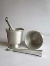 Load image into Gallery viewer, RUNWAY NAGALAND MORTAR AND PESTEL