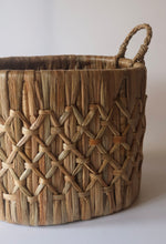 Load image into Gallery viewer, WATER HYACINTH BASKET