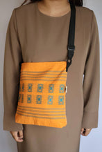 Load image into Gallery viewer, HANDLOOM SLING BAG
