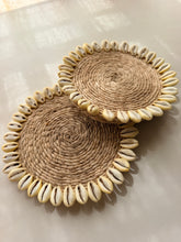 Load image into Gallery viewer, Banana fibre shell coaster
