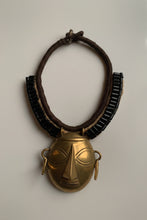 Load image into Gallery viewer, RUNWAY NAGLAND NECKLACE
