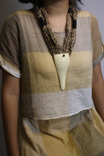 Load image into Gallery viewer, RUNWAY NAGALAND NECKLACE
