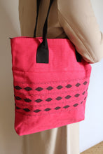 Load image into Gallery viewer, HANDLOOM BAG
