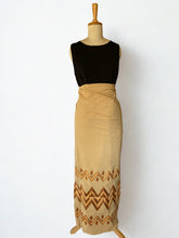 Load image into Gallery viewer, RUNWAY MEKHALA SINGLE
