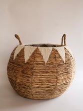 Load image into Gallery viewer, RUNWAY NAGALAND OVAL BASKET

