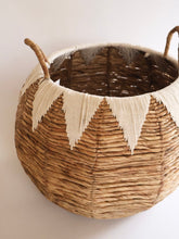 Load image into Gallery viewer, RUNWY NAGALAND OVAL BASKET
