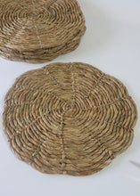 Load image into Gallery viewer, WATER HYACINTH PLACEMAT

