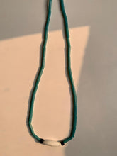 Load image into Gallery viewer, Goulu Timeless Necklace Green Single Line
