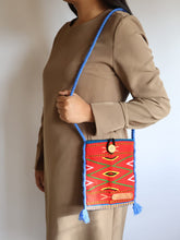 Load image into Gallery viewer, HANDLOOM SLING BAG
