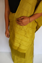 Load image into Gallery viewer, FULL DESIGN HANDLOOM MEKHALA SUIT

