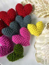 Load image into Gallery viewer, ‘Little hearts’ Brooch
