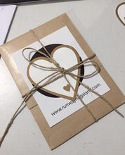 Load image into Gallery viewer, Gift Wrapping
