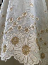 Load image into Gallery viewer, ‘VON’ Kurti | Cotton
