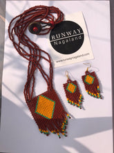 Load image into Gallery viewer, RUNWAY NAGALAND NECKLACE
