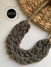 Load image into Gallery viewer, RUNWAY NAGALAND NECKLACE
